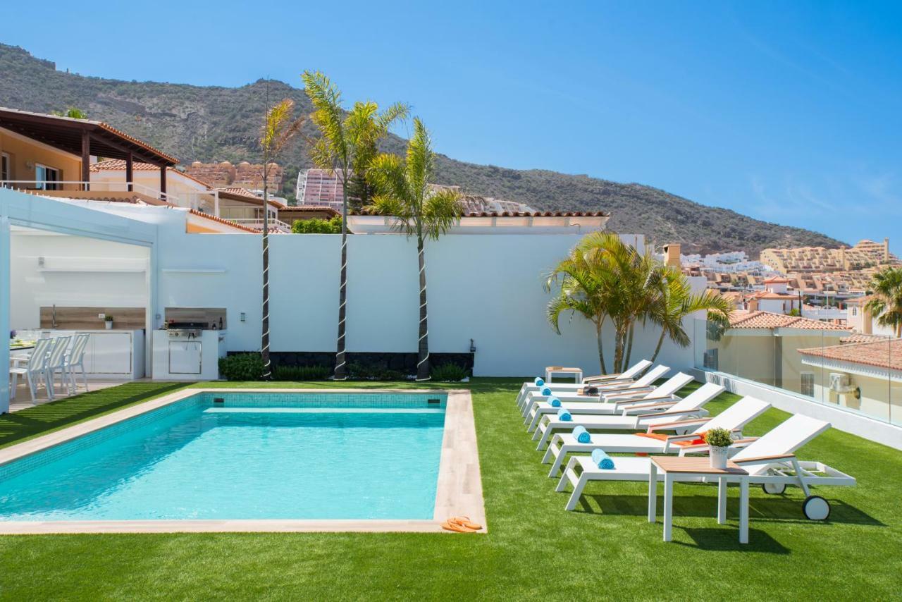 Villa Valentina Ocean View Heated Pool 아데제 외부 사진