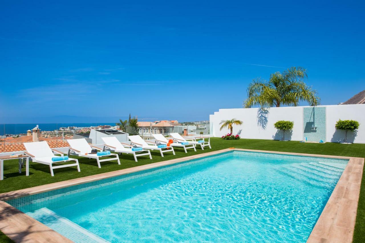 Villa Valentina Ocean View Heated Pool 아데제 외부 사진